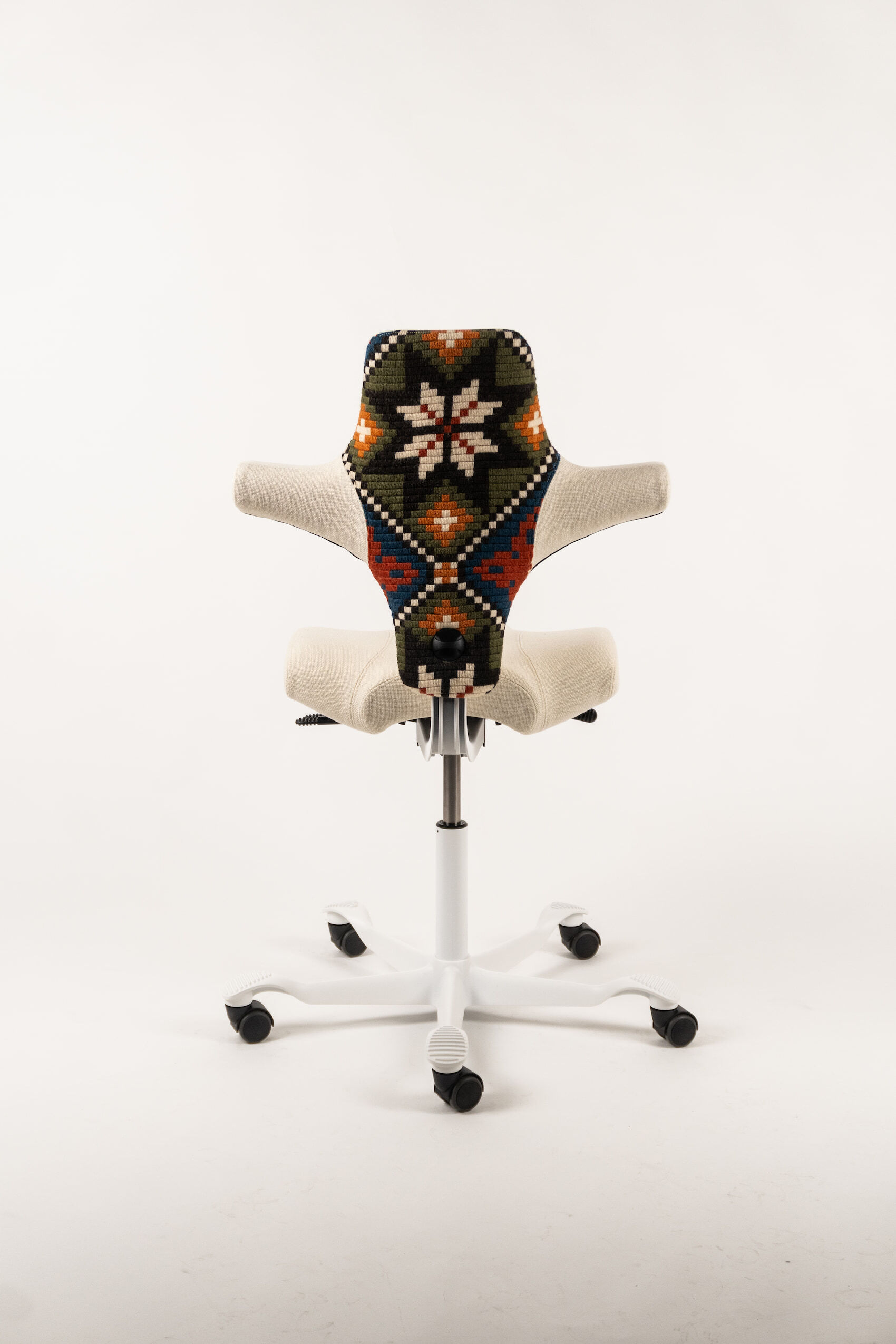 Flokk-images-recouture-hag-capisco-product-image_07