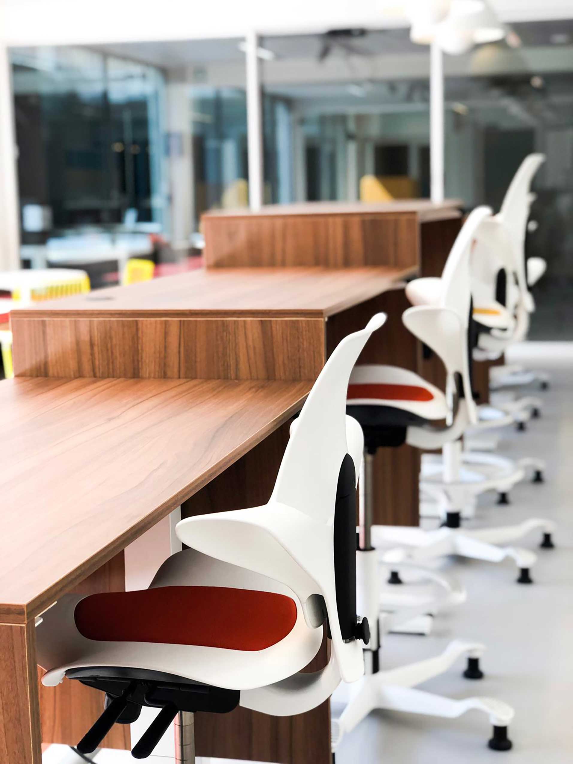 HÅG Capisco Puls in a modern coworking environment in the heart of Ghent, Belgium