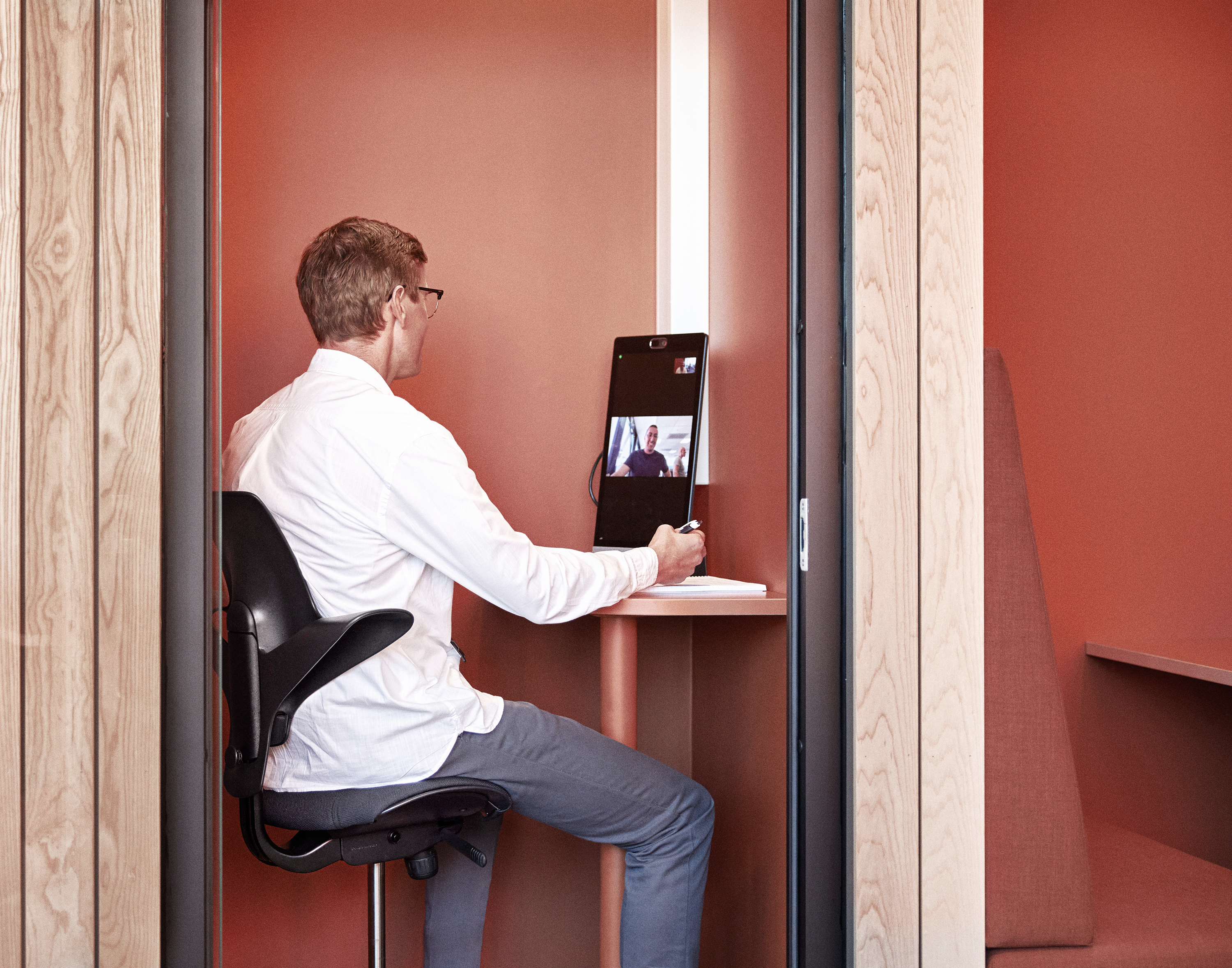 HÅG Capisco Puls in phone booth application